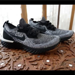🤍Nike Black and Silver Epic React🤍